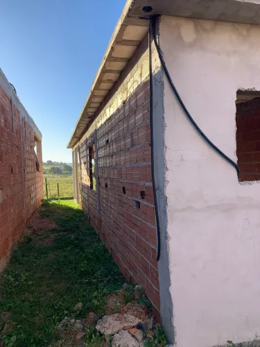 Casa em Construção com 2 Quartos (1 Suíte) e Conceito Aberto - Ótima Oportunidade!