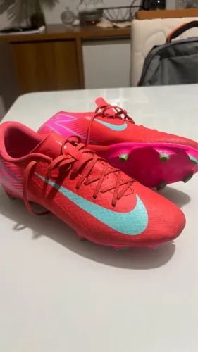 Chuteira Nike Zoom Mercurial Vapor 16 Academy Campo