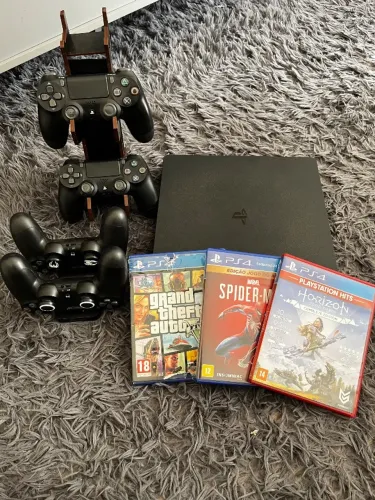 Ps4 slim 1tb Com 4 Controles 