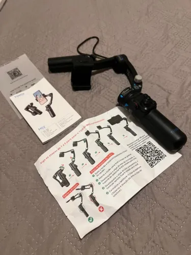 Gimbal 3 eixos para celular + Mini Tripé