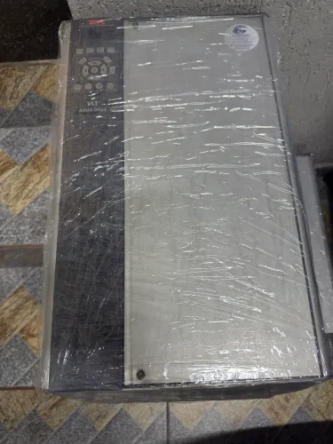 Inversor de frequência Danfoss 40HP 220v