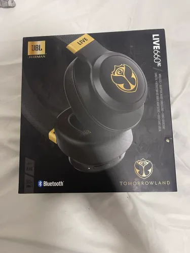Fone JBL edição tomorrowland