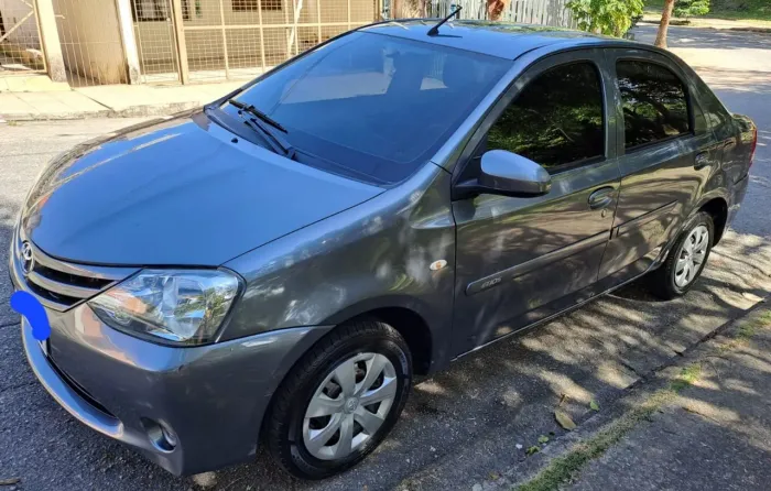 Toyota Etios X Sedan 1.5 Flex 16V 4P Mec. 2015