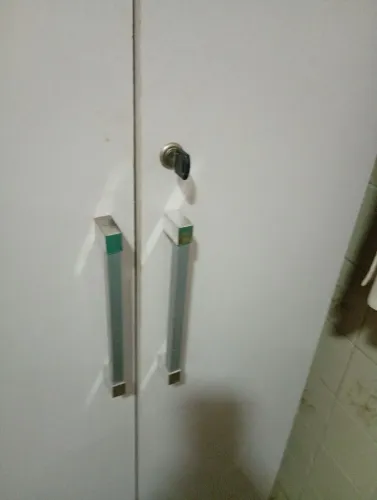 Guarda roupa multiuso