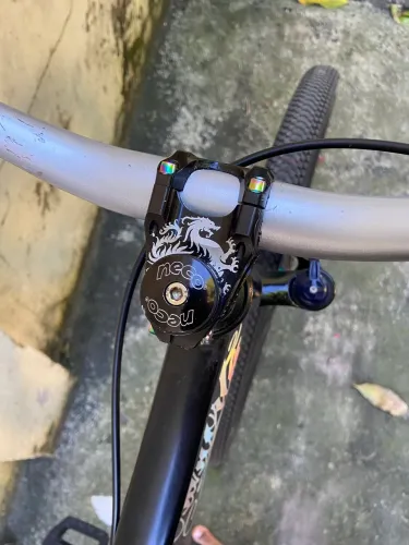 guidão gios e mesinha tanke