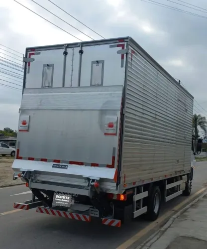 Faça seu orçamento, transporte Schütz