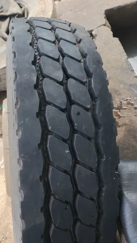 Pneu com roda 275