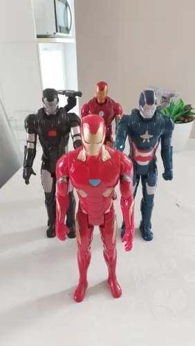 Homem de ferro. Marvel Hasbro. R$80 CADA