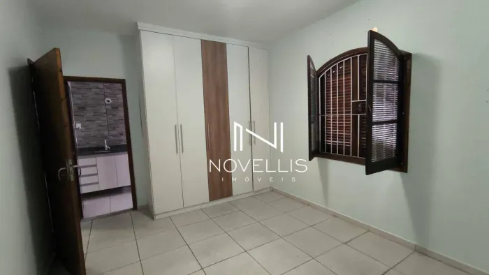 Casa com 3 dormitórios para alugar, 150 m² por R$ 3.463,00/mês - Jardim Santa Maria - Jaca