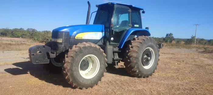 Trator New Holland TM7010 ano 2013