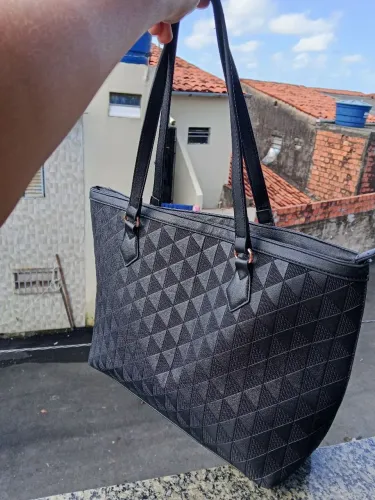 Bolsa a venda