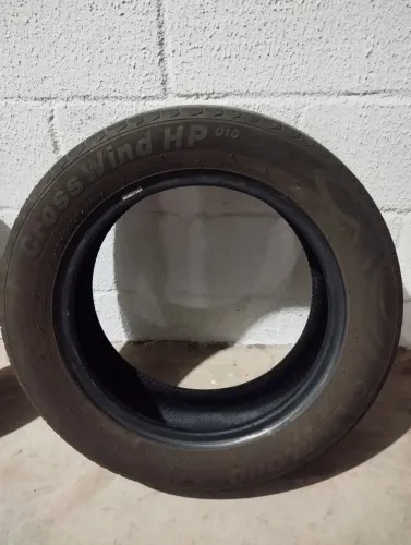 Pneu 185 60 15R