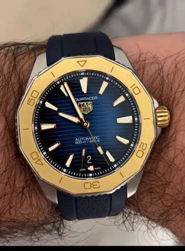 TAG Heuer aquaracer professonal 200