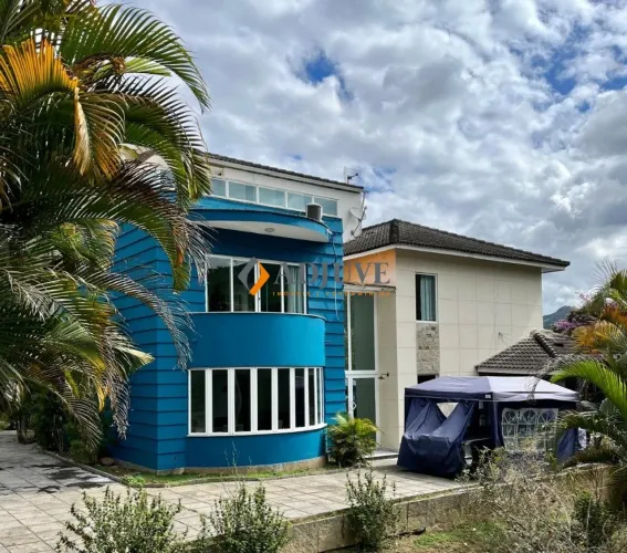 Casa de Alto Padrão para Locação