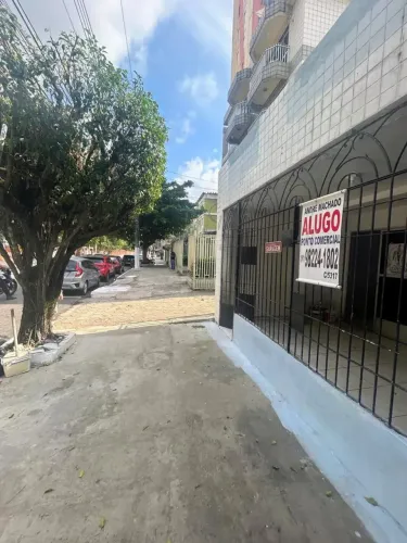 Ponto/ Imóvel comercial na Av. Rômulo Maiorana_ Cód A-108