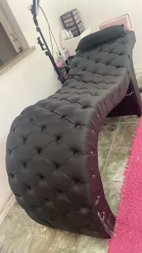 Divã Espreguiçadeira Preto Capitonê - Estofado