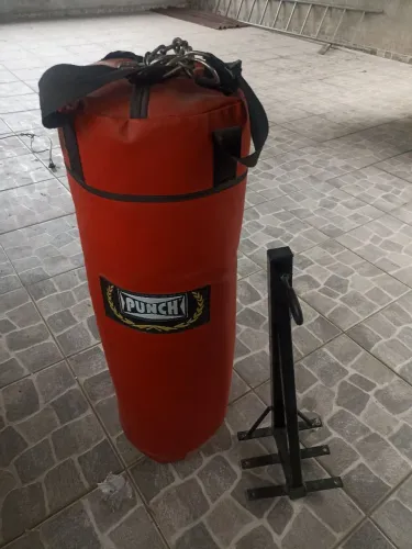 Saco de pancada punch + suporte 