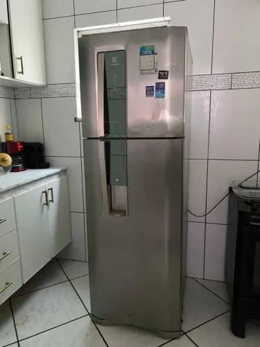 Geladeira Frost Free Usada 100% Funcional