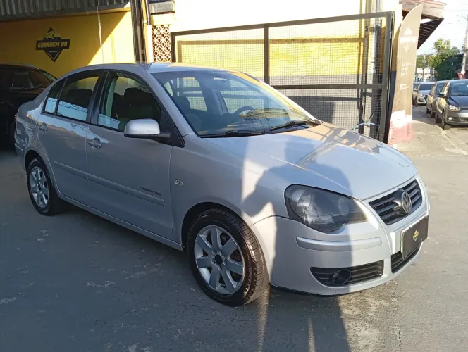 Volkswagen Polo Sed. Comfort. 1.6 MI Tot. Flex 8V 2008