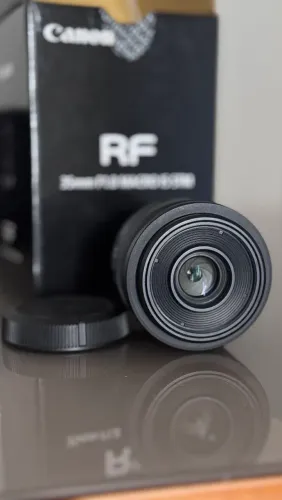 Canon 35 mm F1.8 STM Macro