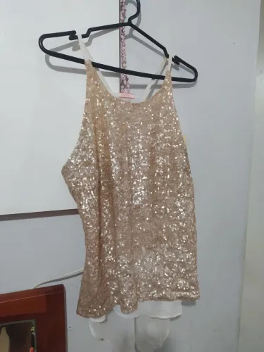 Roupa pra brechó