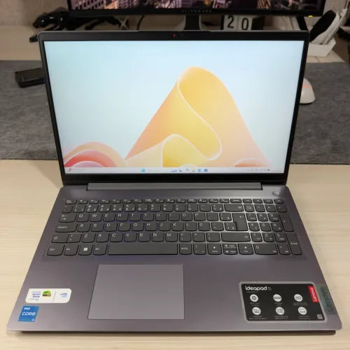 Notebook Lenovo IdeaPad 3i - Intel Core i3 11ªGen 8GB RAM SSD 256GB Numérico (W11)