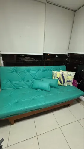 Sofá cama azul tiffany 800 reais