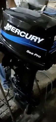 Motor revisado muito bom vendo  8 mil barato pra vender logo *