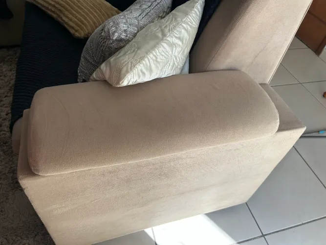 SOFÁ
