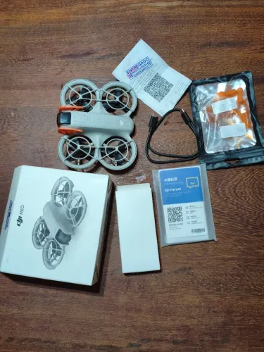 Drone DJI Neo 1 . Só voa com modos autônomos sem controle. Troco por Neo 1 ou 2