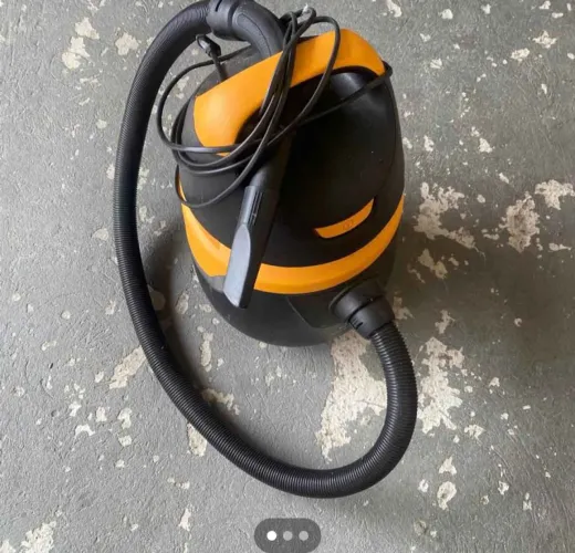 Aspirador de pó e Água