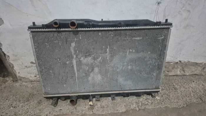 Vendo radiador honda civic g8 original