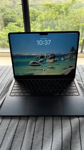 ? MACBOOK AIR M4 (2025) - 24GB RAM / 500GB SSD | NA GARANTIA!