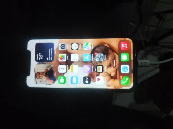 Vendo iPhone xr ainda funcionando