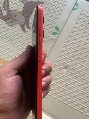 Moto g35 5G Coral 256GB 4GB RAM + 8GB Ram Boost e Camera 50MP com AI NFC Tela 6.7