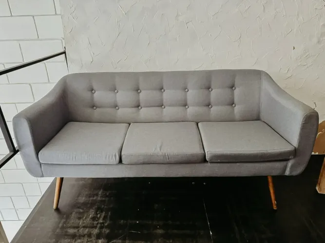Sofá e mesa