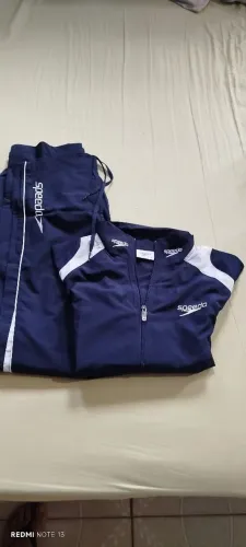 Conjunto de agasalho Speedo