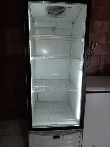 Freezer 220 volts