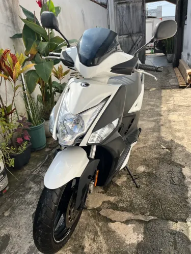Vende-se moto 200cc automática