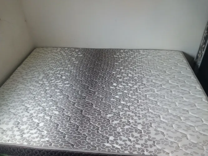 Cama box casal valor R$650 contato *
