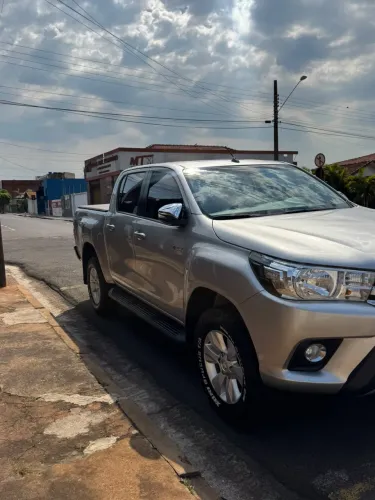 Toyota Hilux CD SRV 4X4 2.8 TDI Diesel Aut. 2018