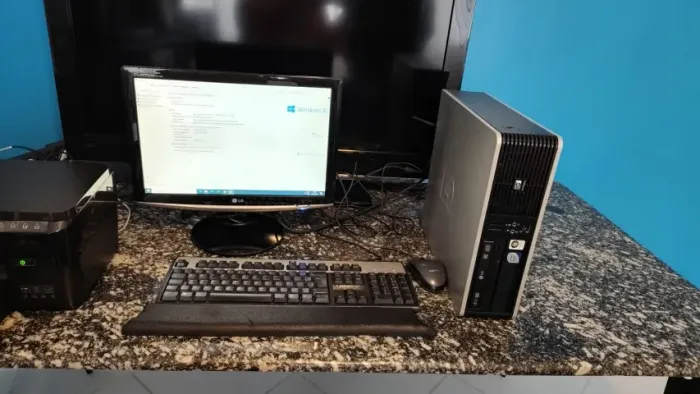 Desktop HP Compaq completo (3.0Ghz + 4gb RAM) - vintage