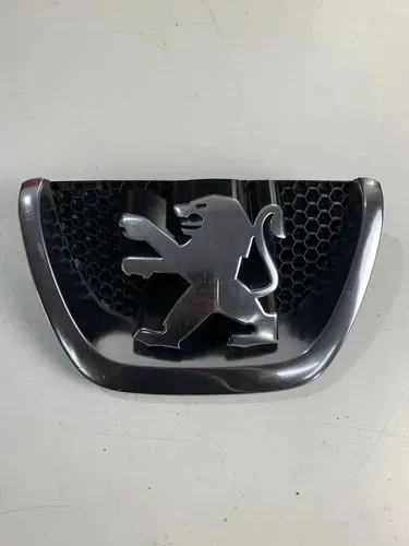 Emblema Grade Dianteira Peugeot 206 207 06 A 2011 18c0001030 Preto