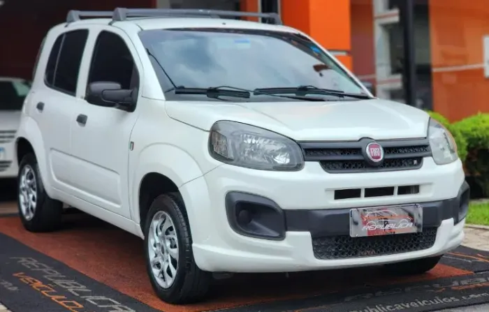Fiat Uno Attractive 1.0 EVO Fire Flex 8V 5P 2021
