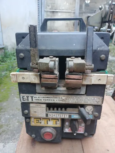 Soldadeira Automática para Fita de Serra