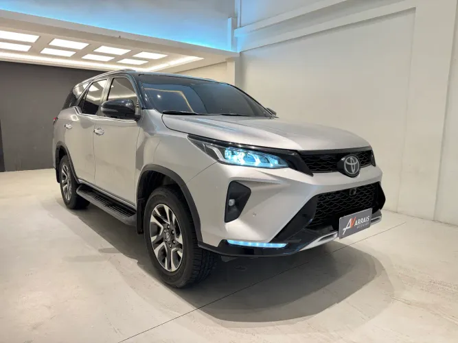 Toyota Hilux SW4 Diamond 2.8 TB 4X4 Die. Aut. 2024