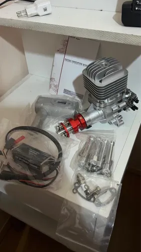 Motor 32cc + Radio 16 ch + 8 Servos