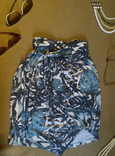 Saia azul estampada tamanho M