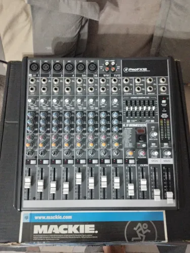 Mesa de som mackie profx12 zerada profissional