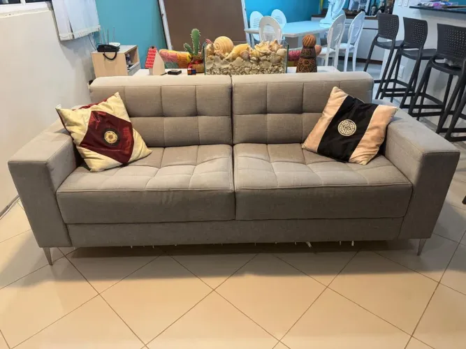 Sofá 4 lugares 